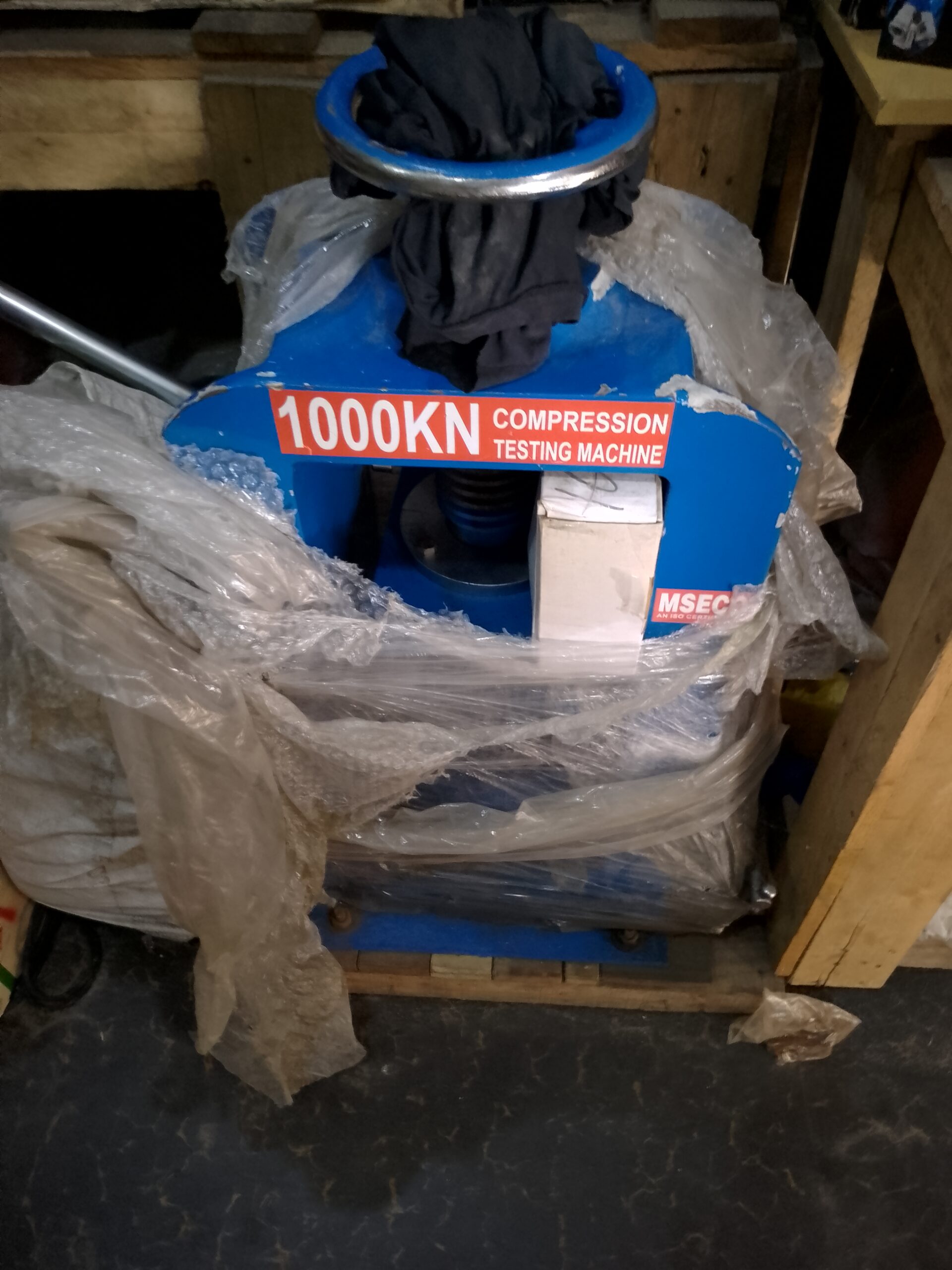 Compression Testing Machine