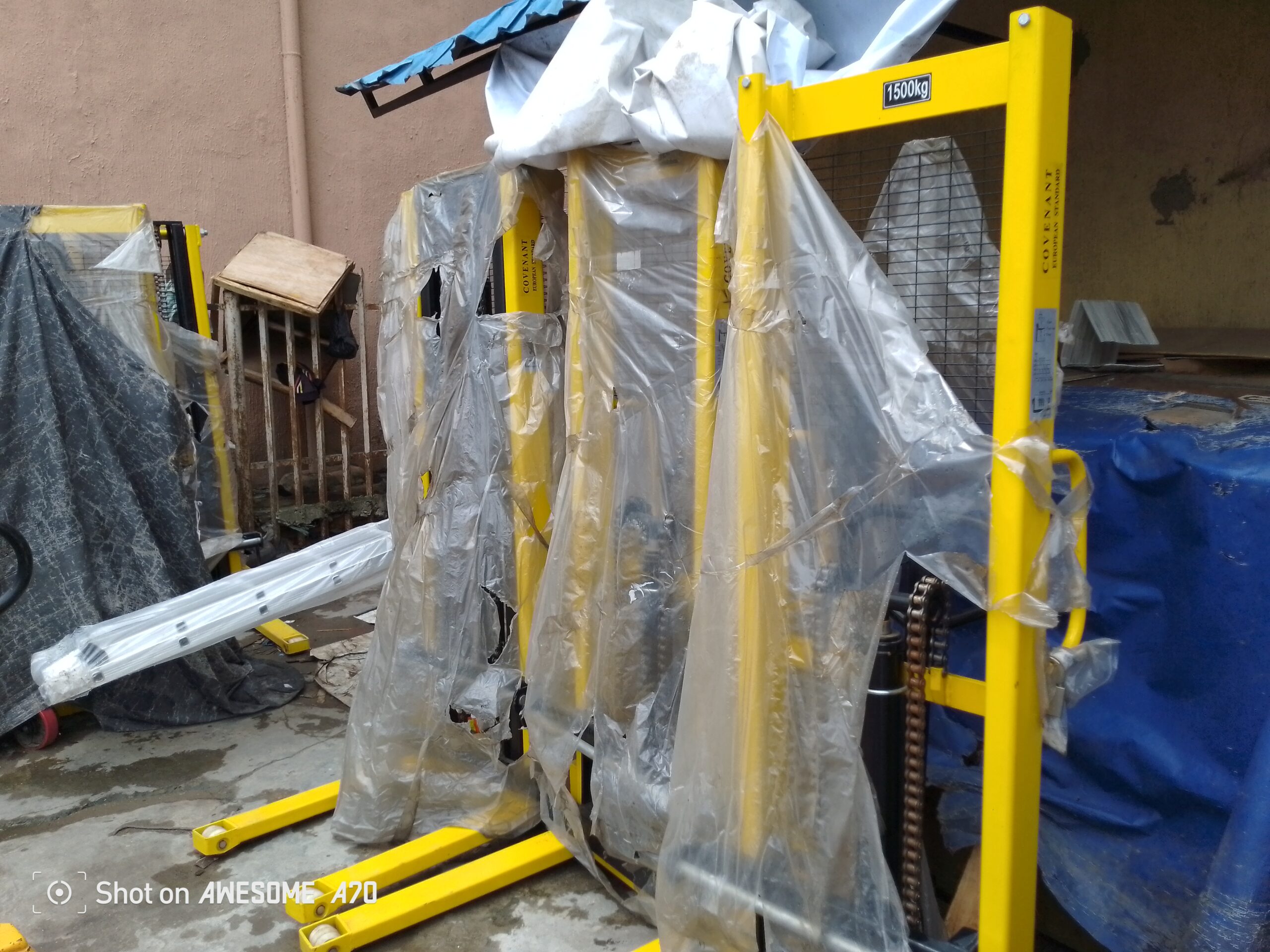 Manual Stacker (500kg - 1500KG) - Image 2