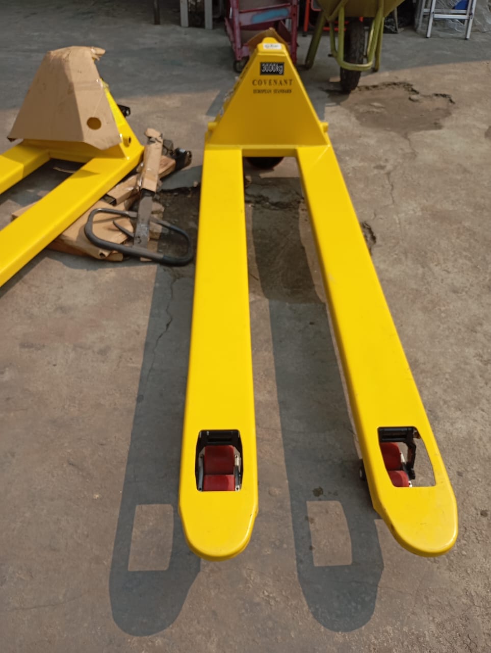 Pallet Truck - Image 3